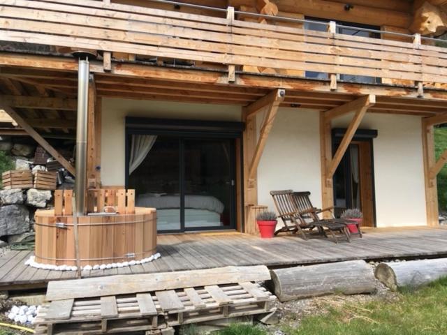 Chalet Anzac Chalet 5 Etoiles En Rondins Tout Neuf Unique Dans Les Aravis Les Villards-sur-Thones Экстерьер фото